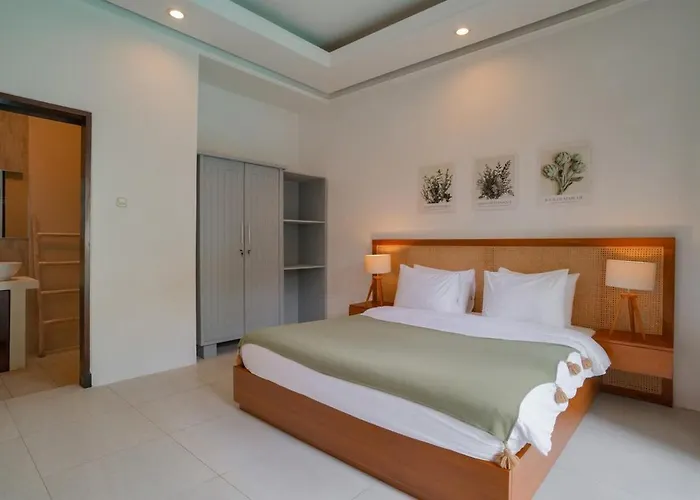 Aura By Maheswara * Seminyak (Bali)