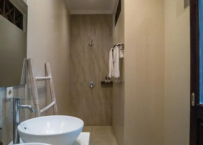 Aura By Maheswara Villa Seminyak (Bali)